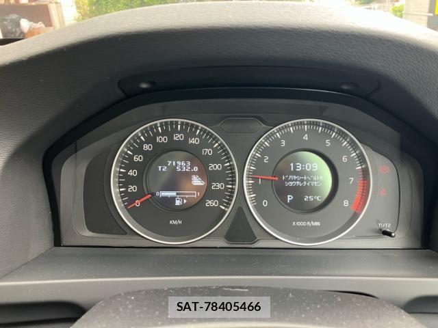 Volvo S60 2012-11 1315841-22