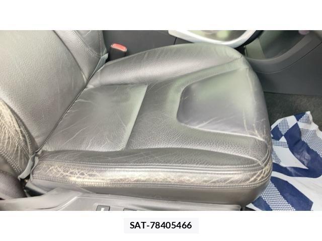 Volvo S60 2012-11 1315841-28