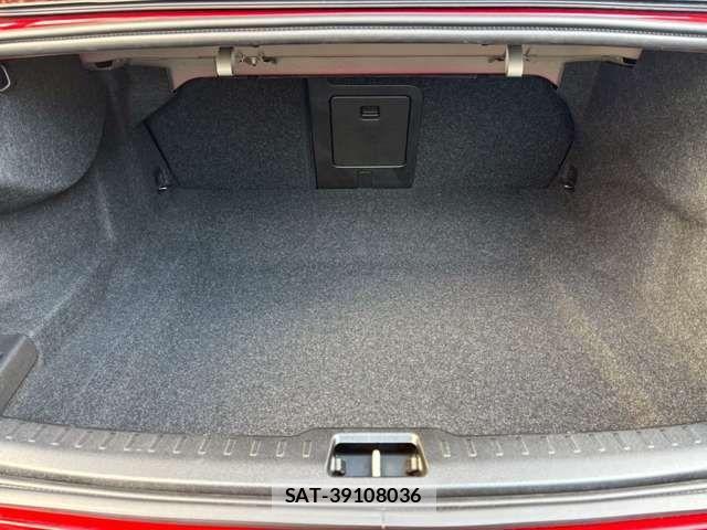 Volvo S60 2023-04 1829978-10