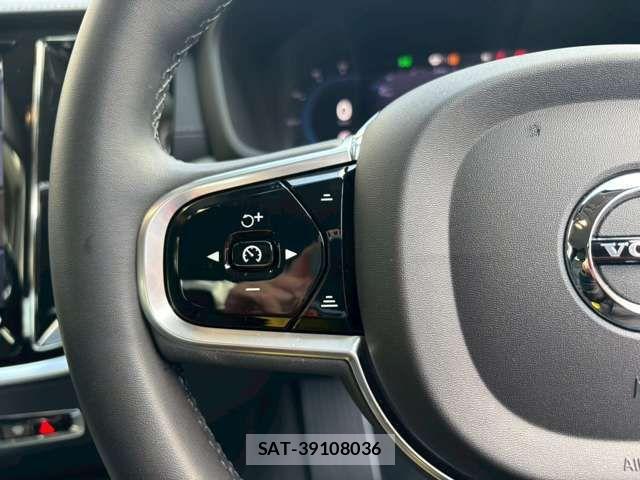 Volvo S60 2023-04 1829978-14