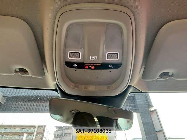 Volvo S60 2023-04 1829978-18