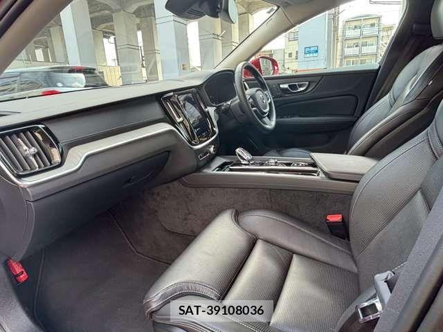 Volvo S60 2023-04 1829978-4