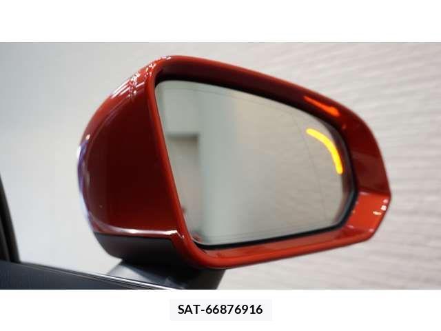 Volvo S60 2023-03 2402457-9