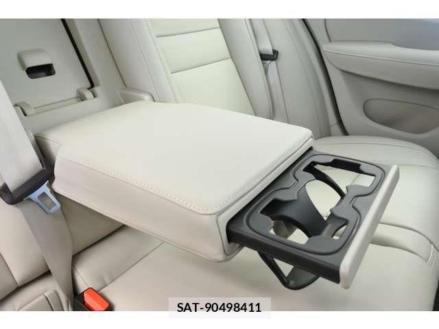 Volvo S60 2024-03 3936186-13