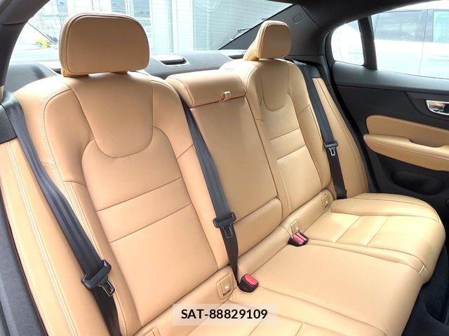 Volvo S60 2024-09 6753790-12