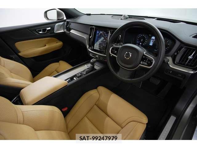 Volvo S60 2019-10 7226741-9