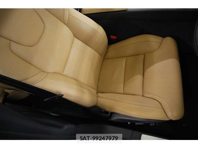 Volvo S60 2019-10 7226741-11