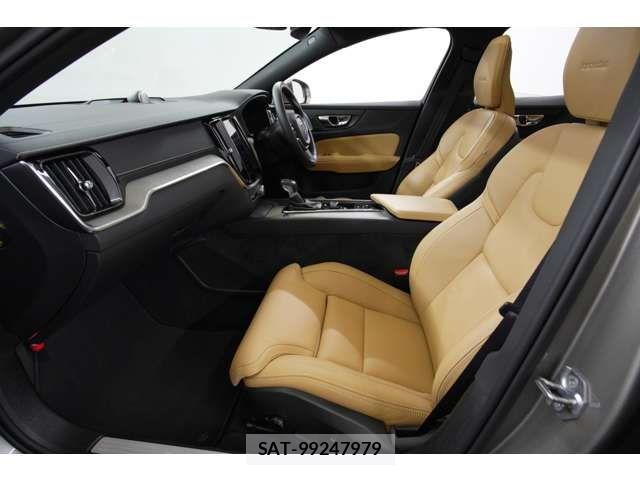 Volvo S60 2019-10 7226741-15