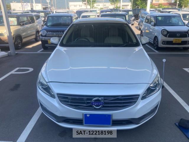 Volvo S60 2014-06 7330971-0