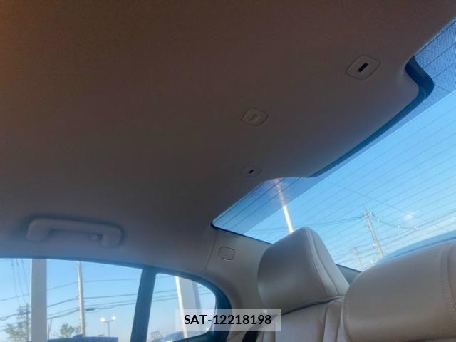 Volvo S60 2014-06 7330971-12