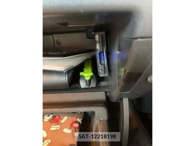 Volvo S60 2014-06 7330971-23