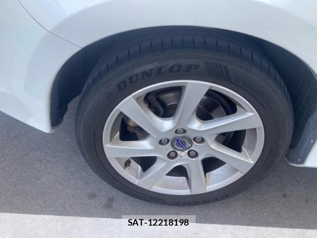 Volvo S60 2014-06 7330971-5