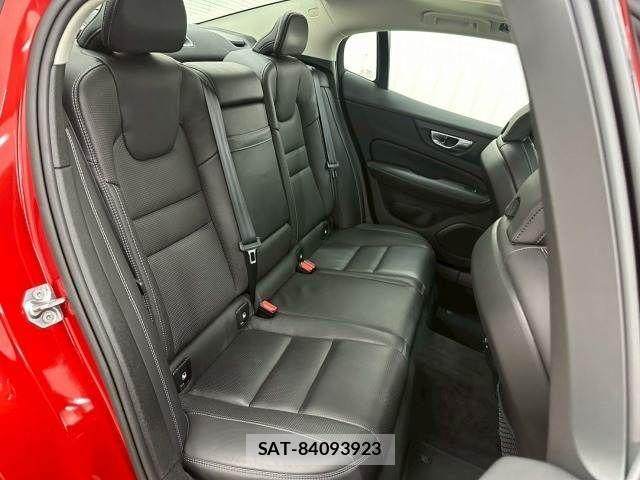 Volvo S60 2019-11 7360354-9