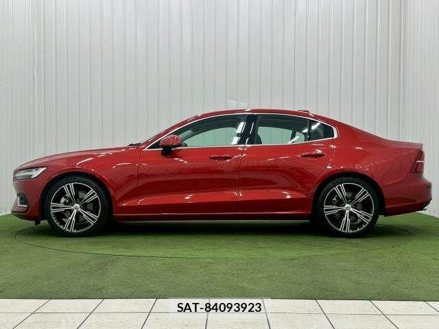 Volvo S60 2019-11 7360354-13