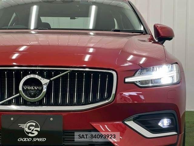 Volvo S60 2019-11 7360354-17