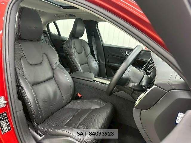 Volvo S60 2019-11 7360354-8