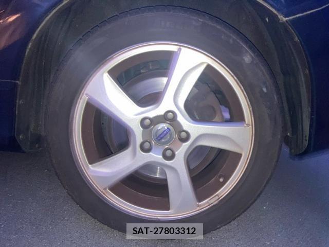 Volvo S60 2011-06 7503522-9