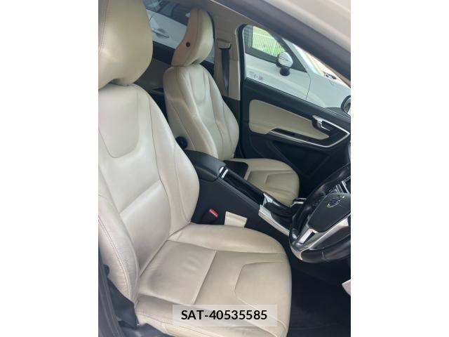 Volvo S60 2014-08 7563042-19