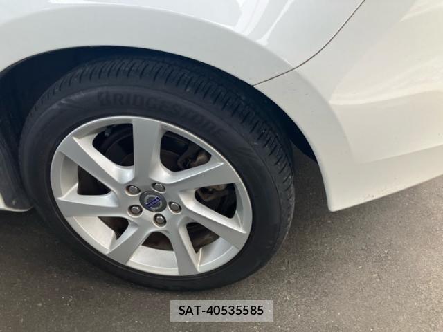 Volvo S60 2014-08 7563042-8
