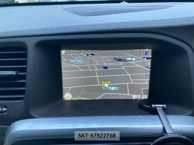 Volvo S60 2011-10 7621129-15