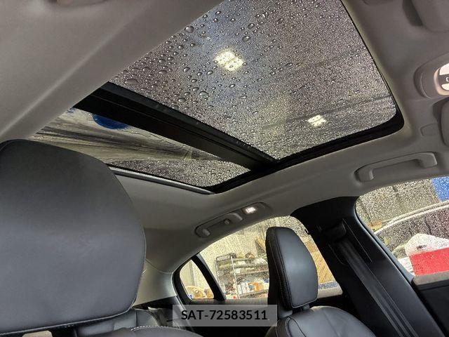 Volvo S60 2023-08 7730412-18