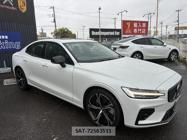 Volvo S60 2023-08 7730412-21
