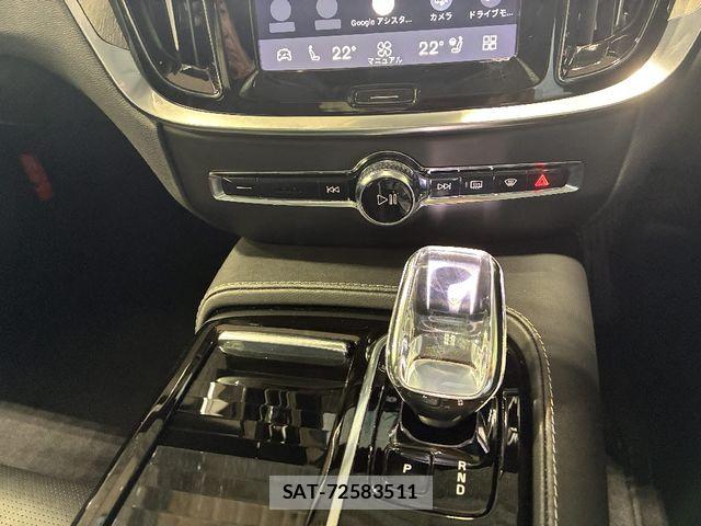 Volvo S60 2023-08 7730412-27
