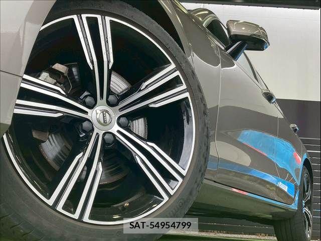 Volvo S60 2021-03 7730413-18
