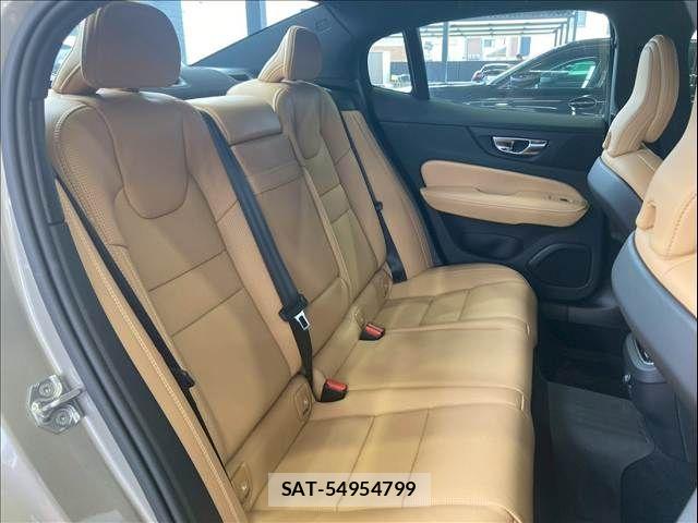 Volvo S60 2021-03 7730413-7