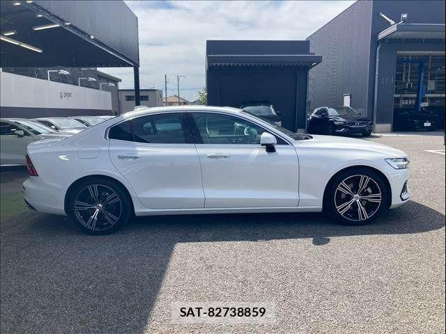 Volvo S60 2020-02 7730414-14