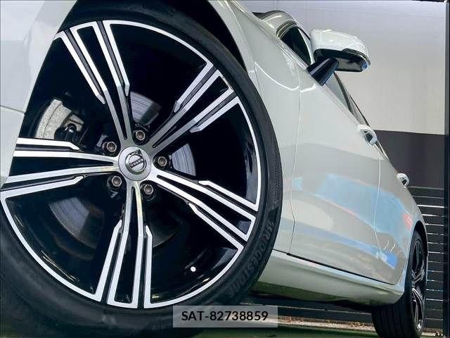 Volvo S60 2020-02 7730414-18