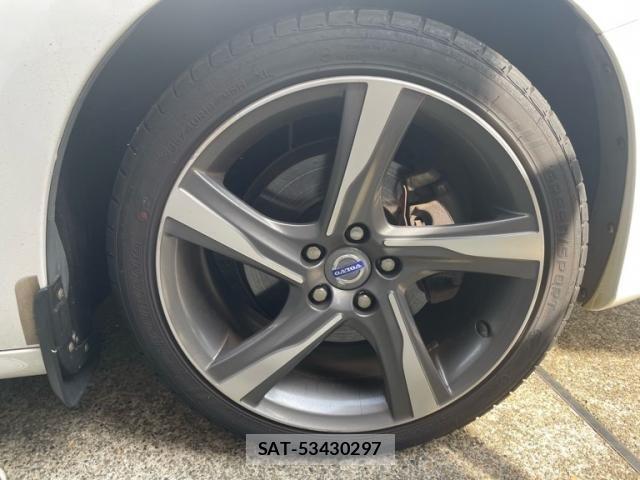 Volvo S60 2012-04 7880316-4