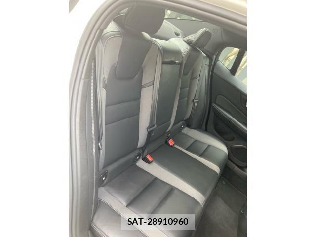 Volvo S60 2022-09 8039033-9