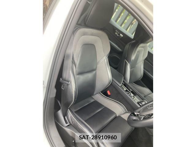 Volvo S60 2022-09 8039033-11