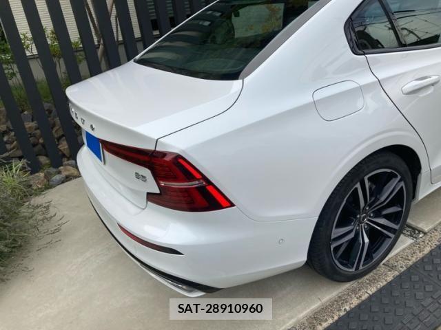 Volvo S60 2022-09 8039033-2