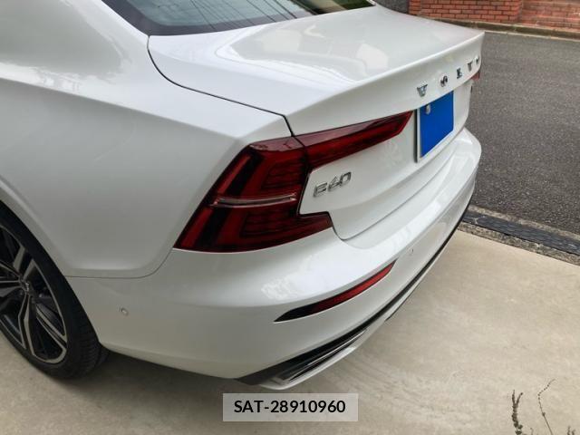 Volvo S60 2022-09 8039033-3