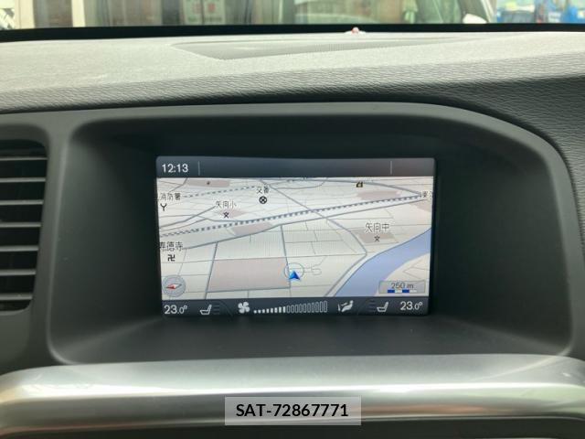 Volvo S60 2012-06 8039034-17