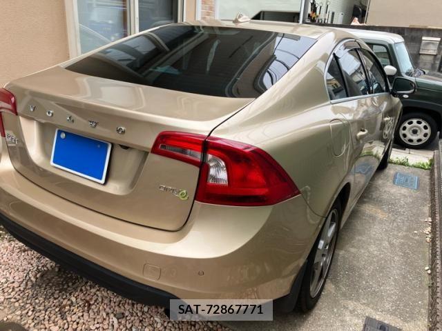 Volvo S60 2012-06 8039034-3