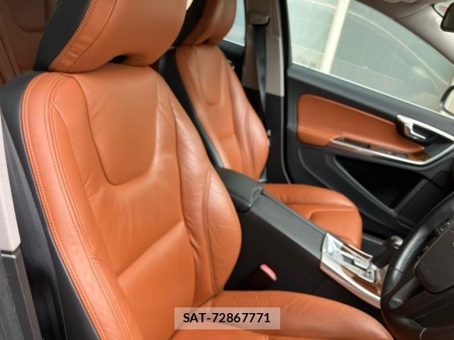 Volvo S60 2012-06 8039034-8