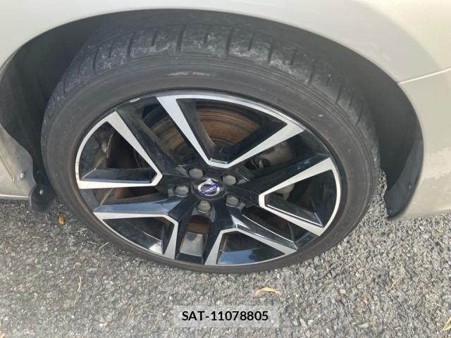 Volvo S60 2017-03 8076061-10