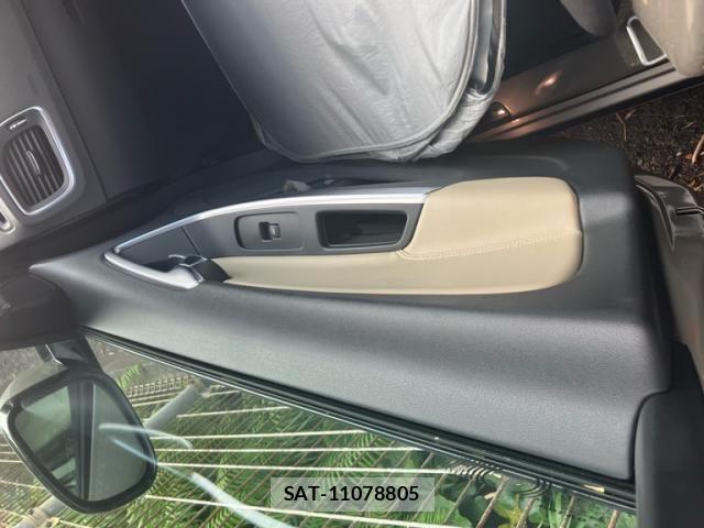 Volvo S60 2017-03 8076061-18