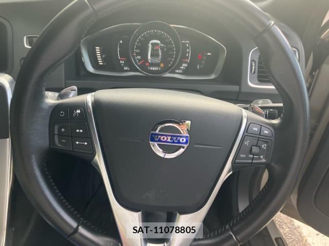 Volvo S60 2017-03 8076061-19