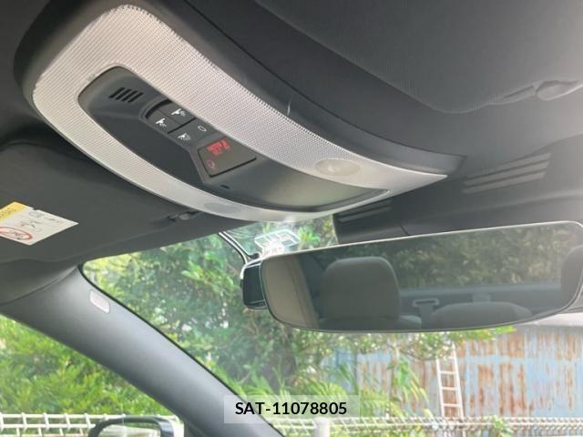 Volvo S60 2017-03 8076061-25