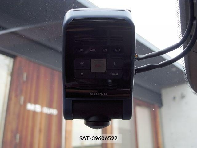 Volvo S60 2024-12 8076060-22