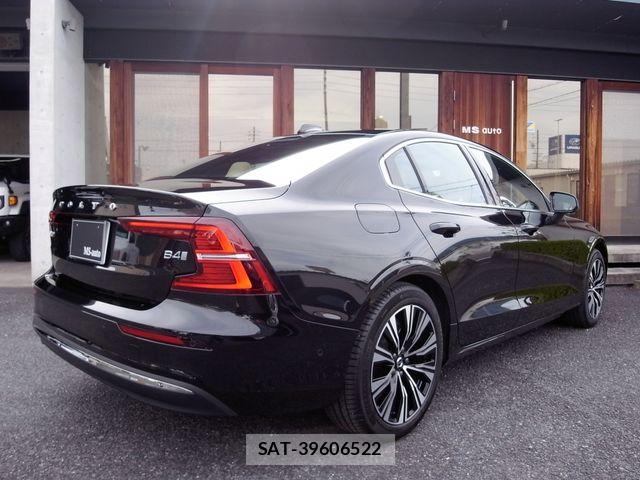 Volvo S60 2024-12 8076060-8