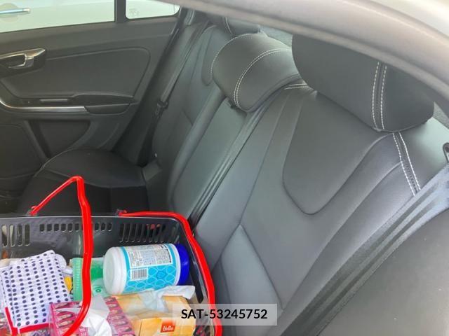 Volvo S60 2017-07 8247082-5