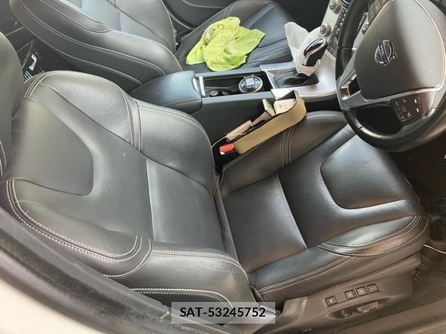 Volvo S60 2017-07 8247082-7