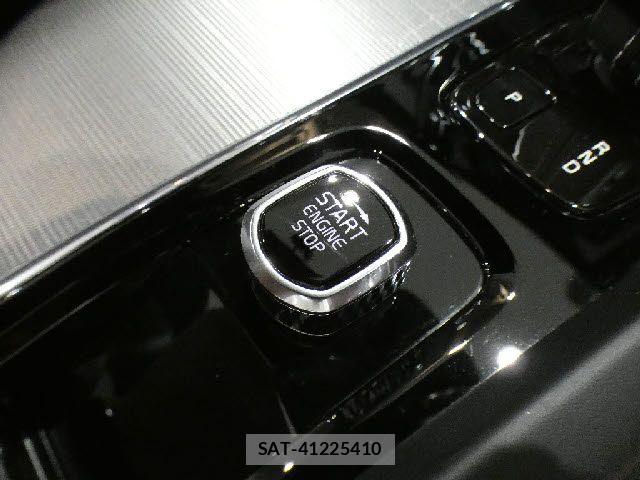 Volvo S60 2022-05 8317893-9