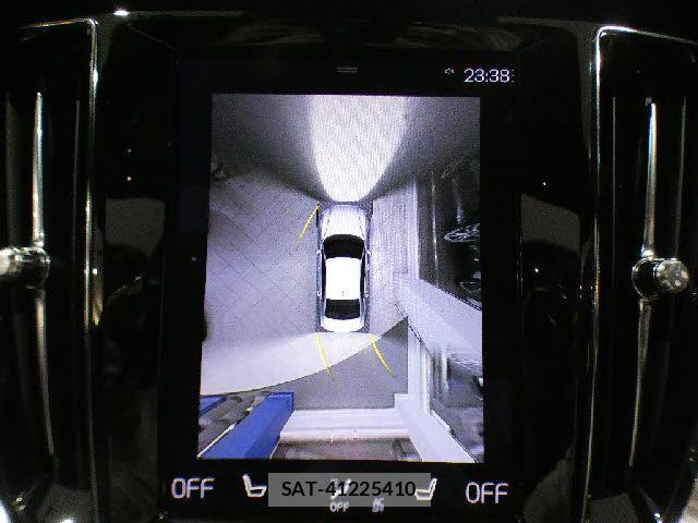 Volvo S60 2022-05 8317893-13