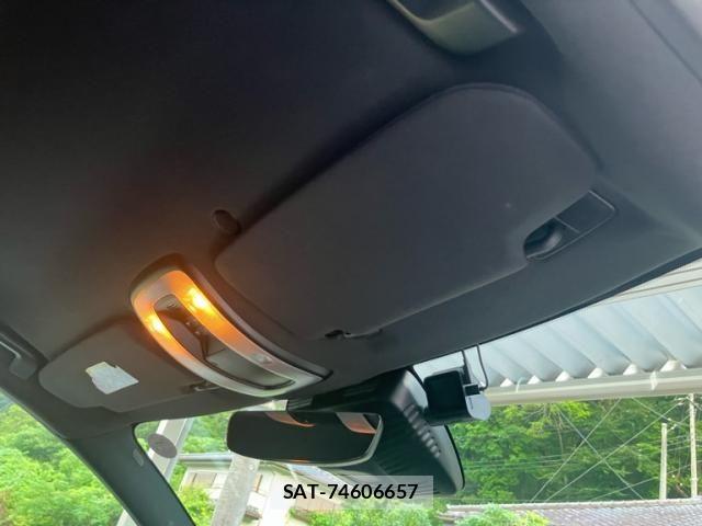 Volvo S60 2016-10 8317897-10